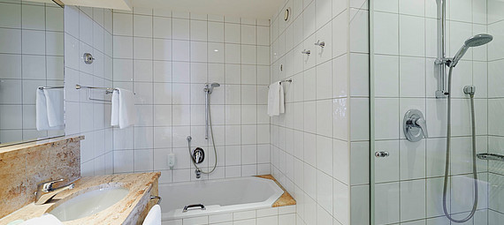 Badezimmer - Juniorsuite 'AIDA'