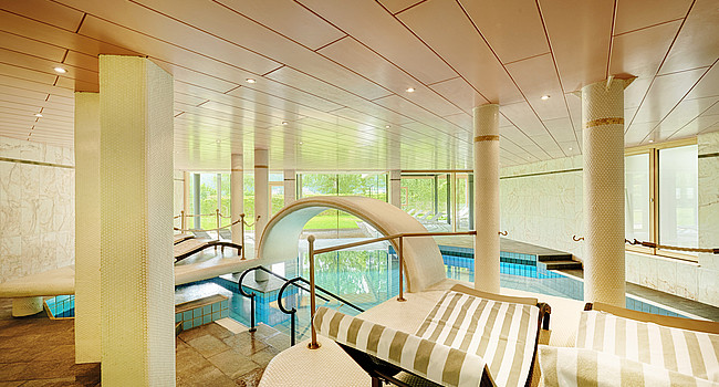 Indoor Pool im Hotel am Klopeiner See