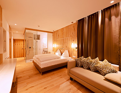 Unterkunft im 4* Hotel Amerika-Holzer am Klopeiner See